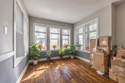 Building Photo - 3022 N Avers Ave