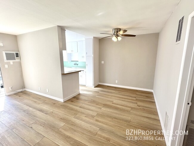 Building Photo - Newly Updated 2Bedroom 1Bathroom In Prime ...