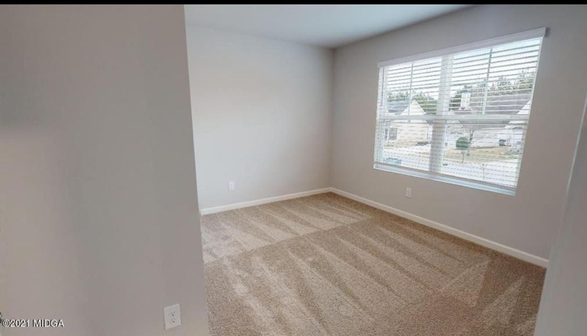 Building Photo - 178 Goodall Woods Dr