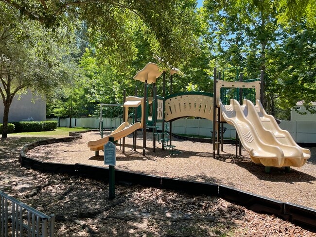 Building Photo - 6094 Maggies Cir