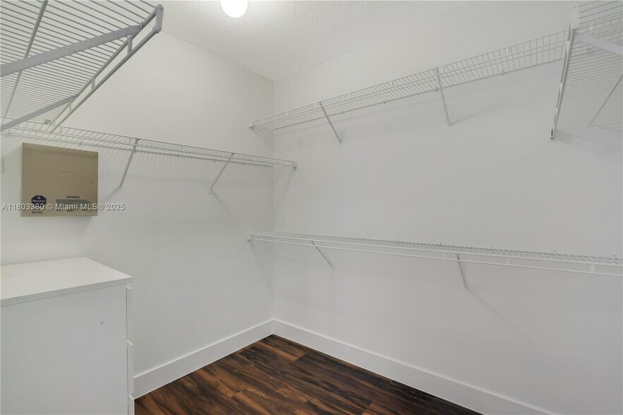 Building Photo - 4882 NW 108th Psge