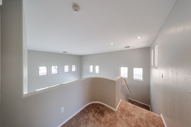 Building Photo - Welcome to this spacious 4 bedroom, 2.5 ba...