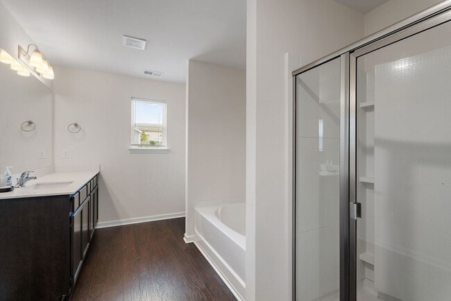 Building Photo - 317 Sportsman Dr