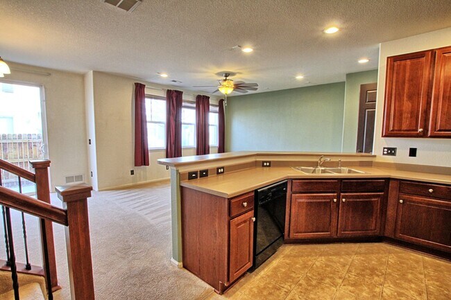 Building Photo - 17201 Lark Water Ln