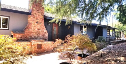 Building Photo - 268 Lake Sherwood Dr