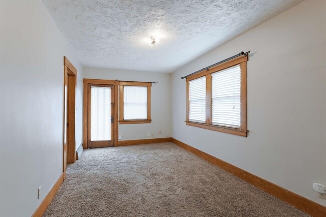 Building Photo - 4641 Stockwell St