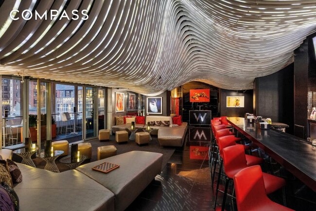 Building Photo - 123 Washington St