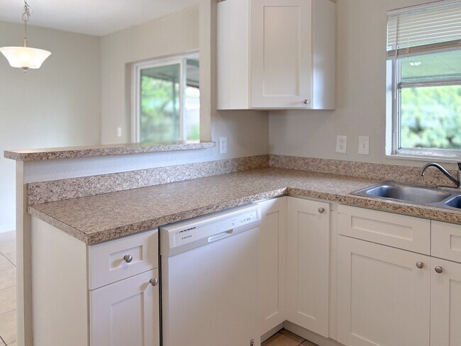 Building Photo - 284 17th St NE