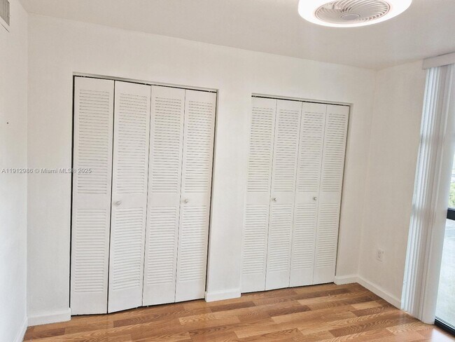 Building Photo - 11800 SW 18th St