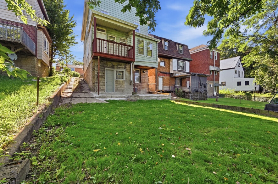 Building Photo - 1642 Methyl St