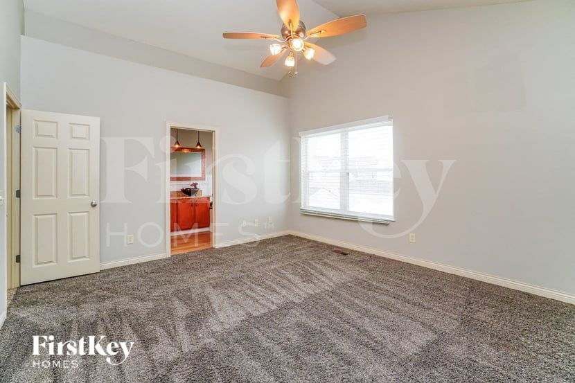 Building Photo - 5620 Cardin Blvd