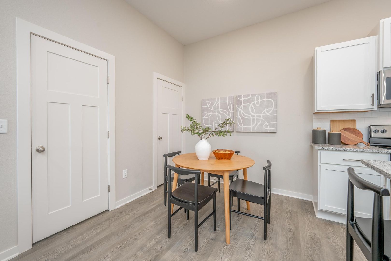 Building Photo - 3612 W Angel St