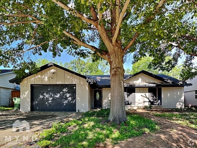 Building Photo - 901 Stonybrook Dr