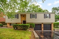 Building Photo - AVAILABLE AUGUST 1ST!! DON'T MISS TIS GORGEOUS 3 BEDROOM IN PENN HILLS!
