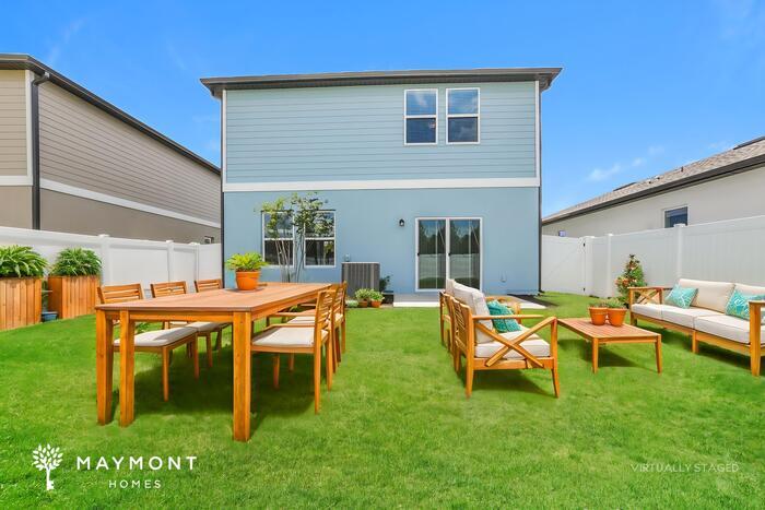 Building Photo - 2725 Island Pond Dr