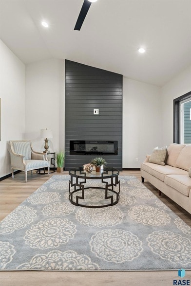 Building Photo - 1107 S Foss Ave