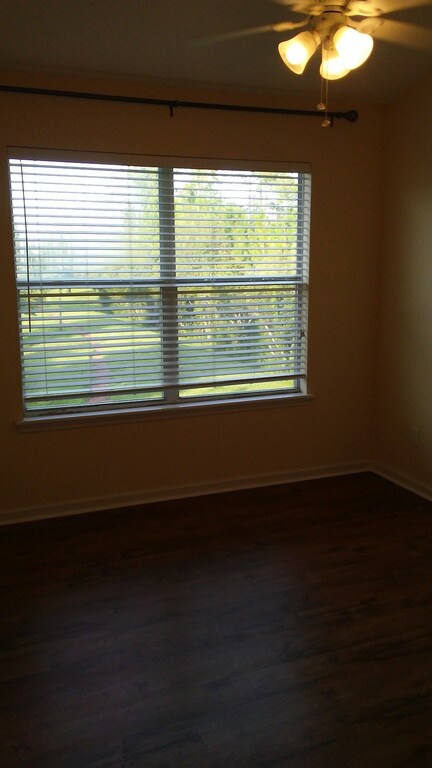Building Photo - 5726 Sandstone Way