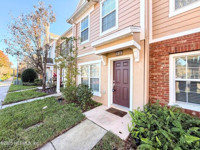 Building Photo - 8106 Summer Cove Ct