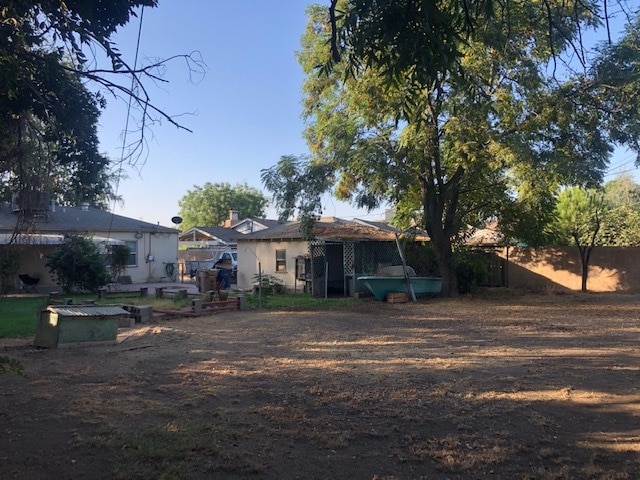 Building Photo - 2538 La Siesta Dr
