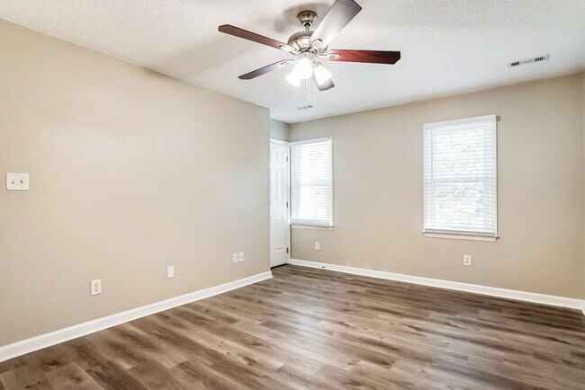 Building Photo - 4912 Matlock Ct