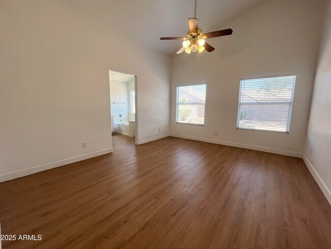 Building Photo - 7504 W Jenan Dr