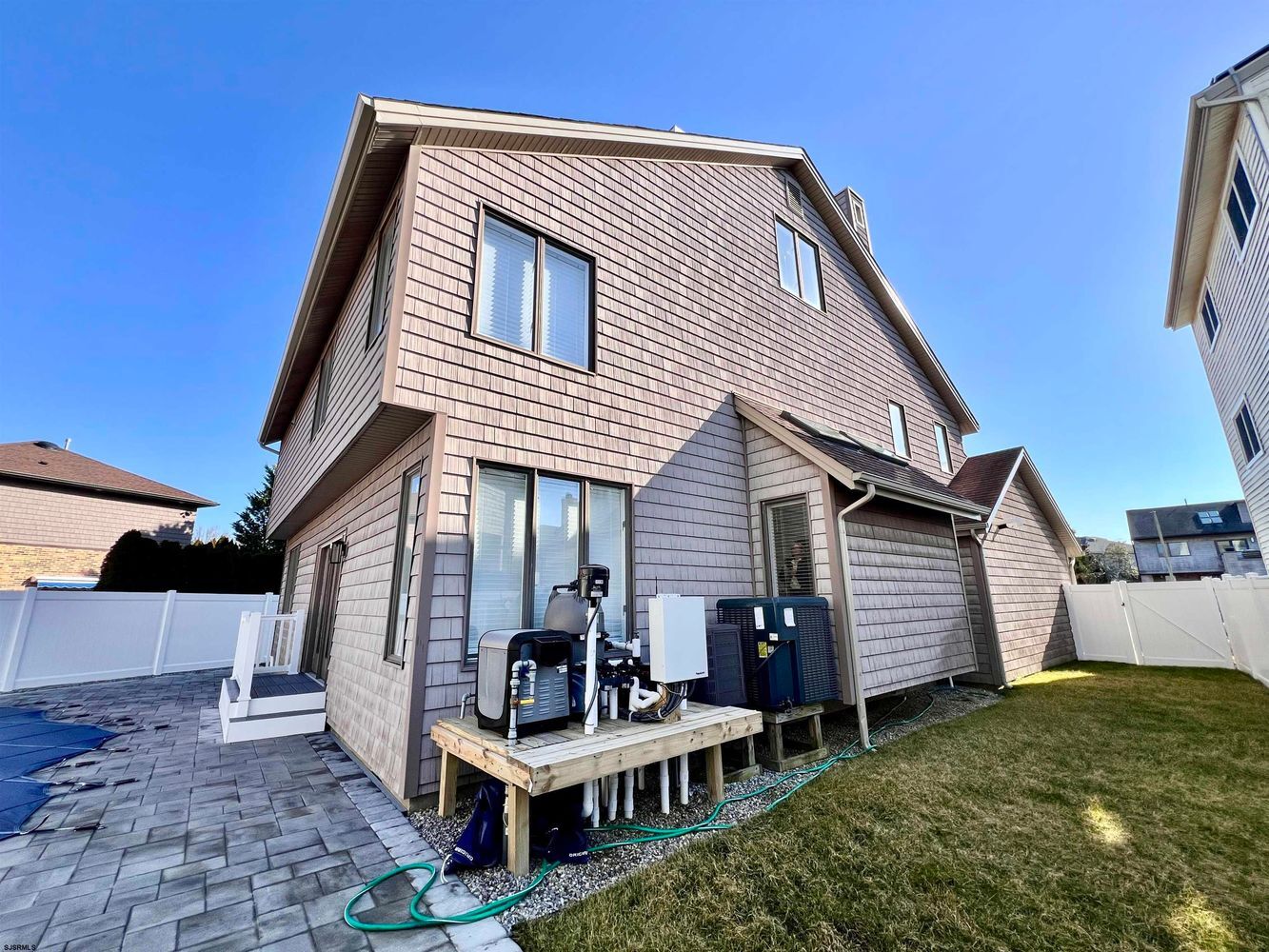 Building Photo - 6 Brunswick Ct