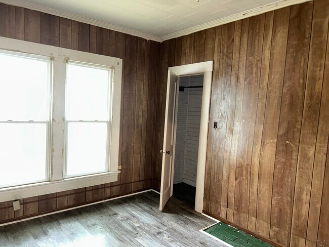 Building Photo - 416 N Tillman St