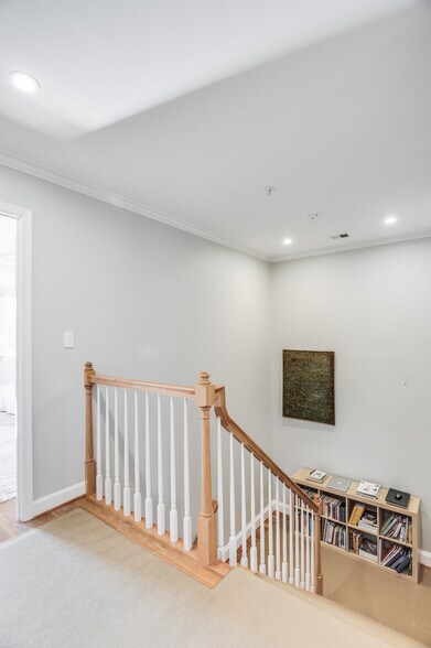 Building Photo - 7802 Hidden Meadow Ter
