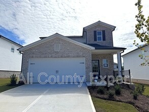 Building Photo - 823 Misty Holw Trl