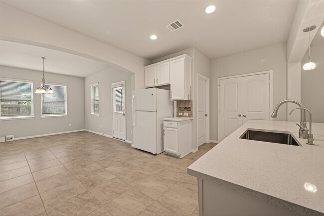 Building Photo - 20427 Alpine Meadow Pl