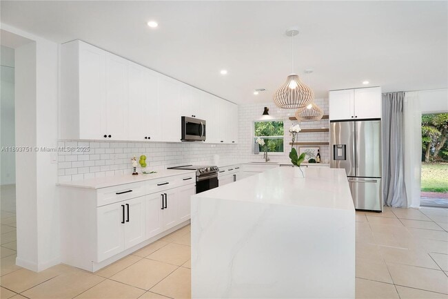 Building Photo - 6841 SW 130th Terrace