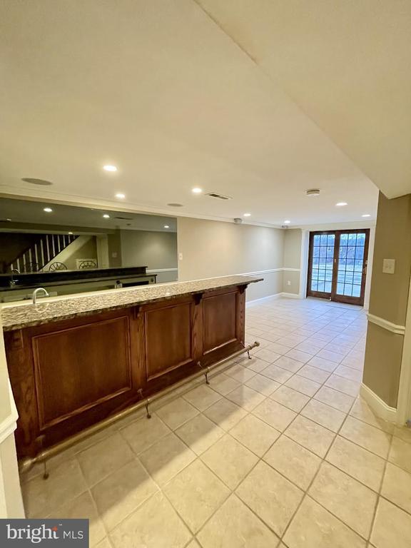 Building Photo - 119 E 11th Ave