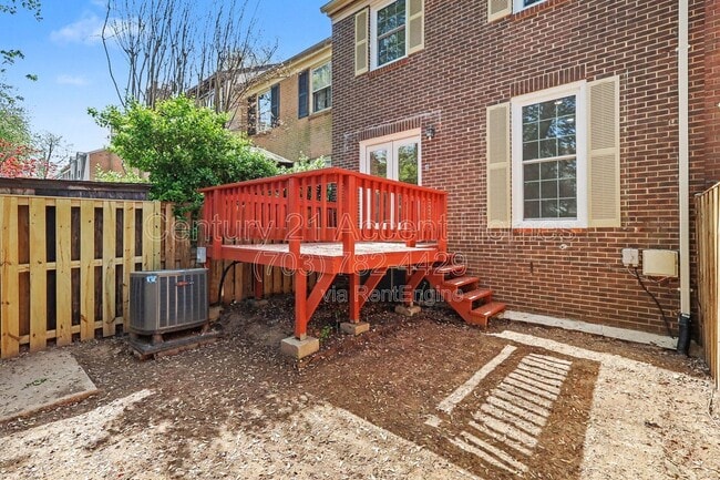 Building Photo - 7245 Reservoir Rd