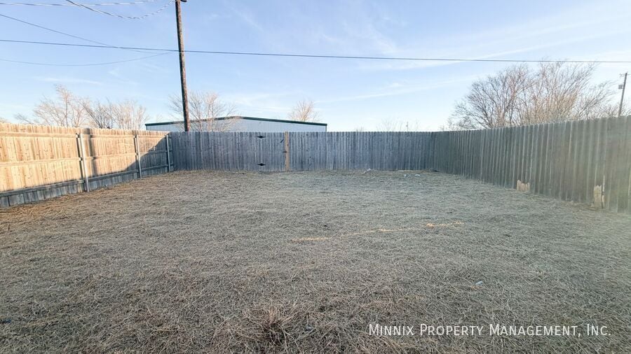 Building Photo - 7403 5th St