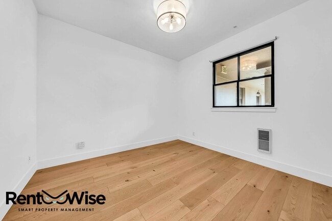 Building Photo - 1776 Sacramento St