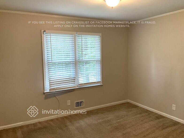 Building Photo - 140 Dillard Dr NE