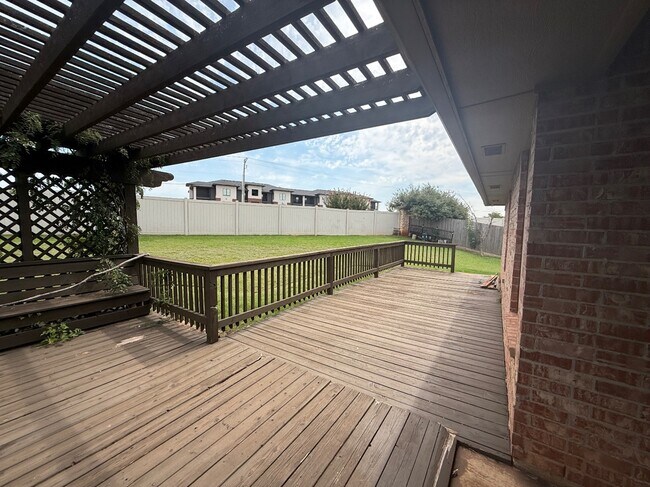 Building Photo - 19132 Cottonwood Ct