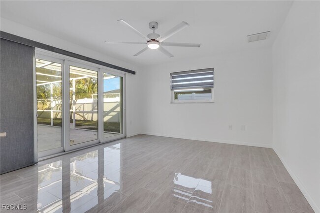 Building Photo - 1653 S Fountainhead Rd