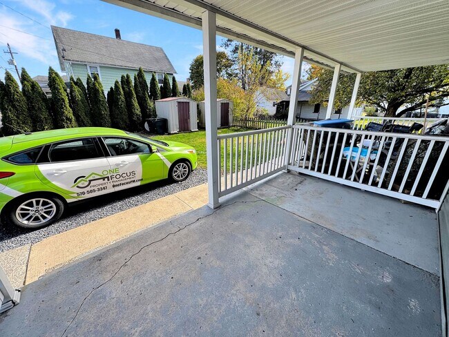 Building Photo - 1312-1314 Dewey Ave