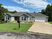 Building Photo - 6 Olmsted Ln