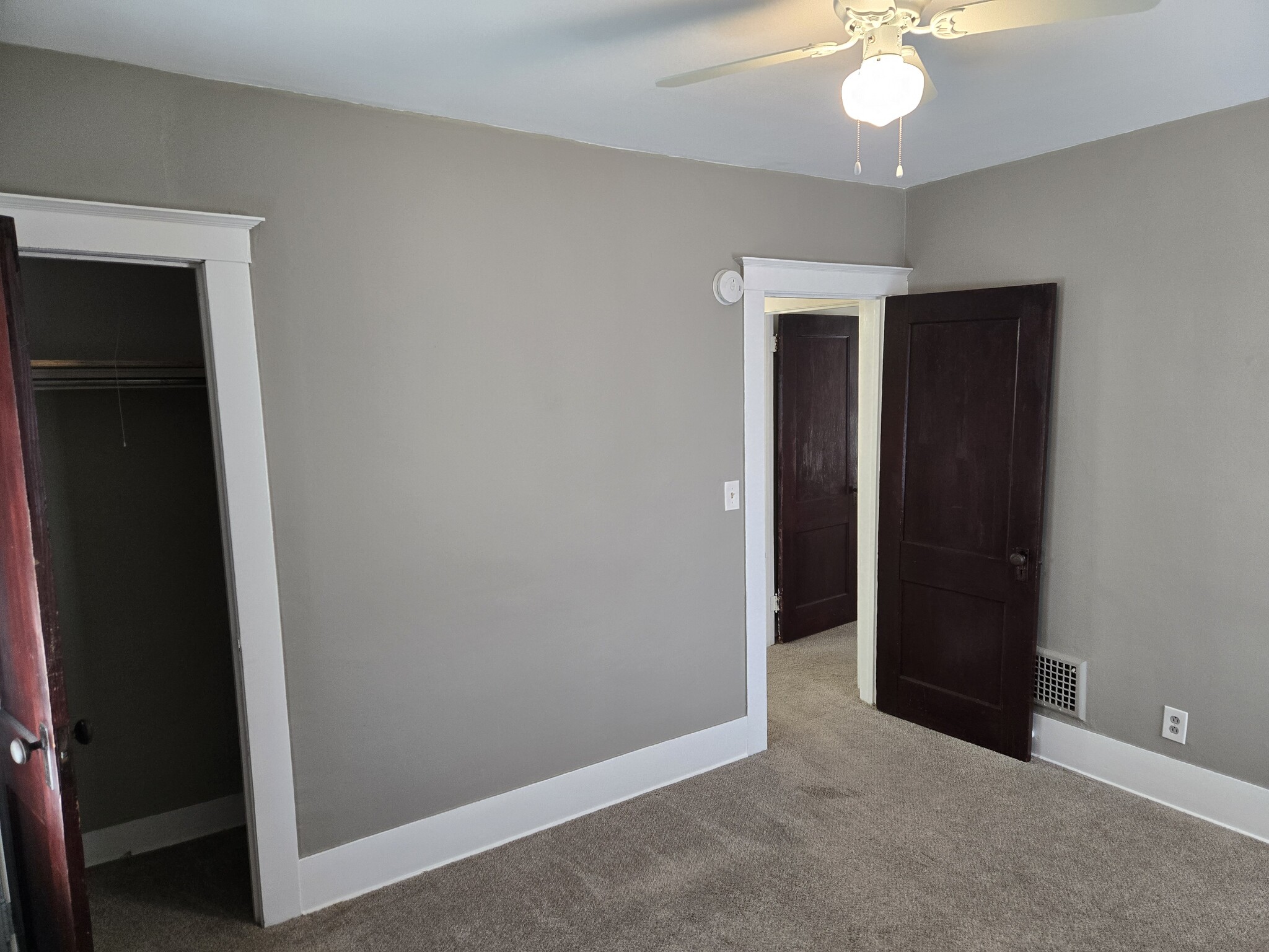 Bd2 to Hall - 295 Crestwood Ave