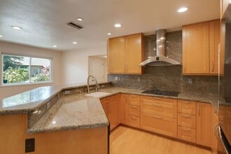 Building Photo - Charming 3 Bedroom Single-Story with Firep...