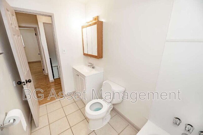 Building Photo - 1640 Barrus Ave