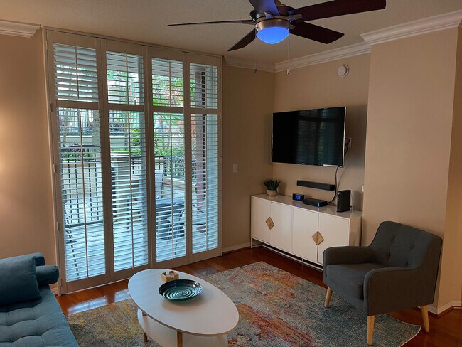 Building Photo - 600 S Dixie Hwy