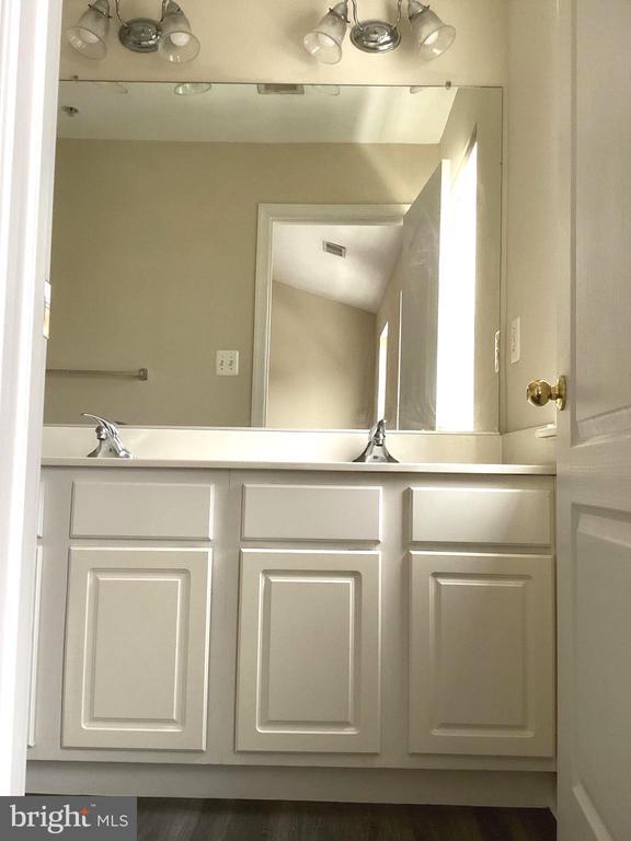 Building Photo - 23433 Clarksridge Rd