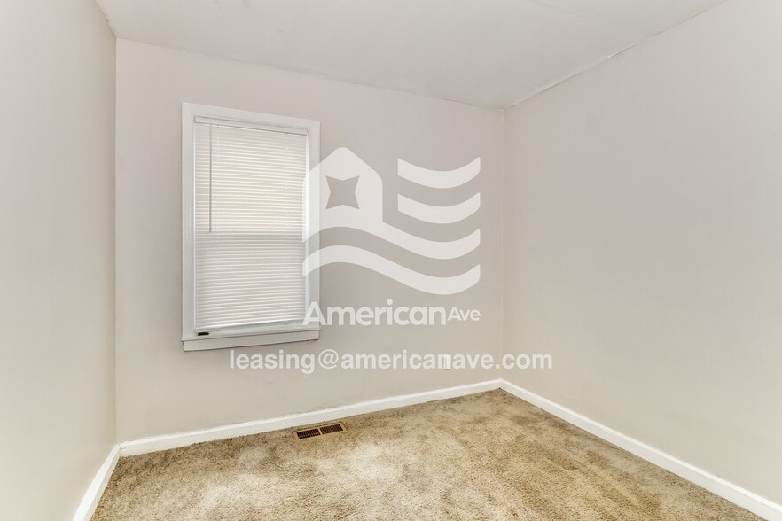 Building Photo - 2706 Algonquin Pkwy