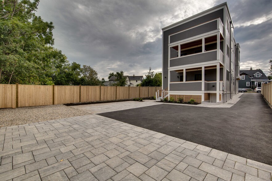 Building Photo - 46 Murdock St