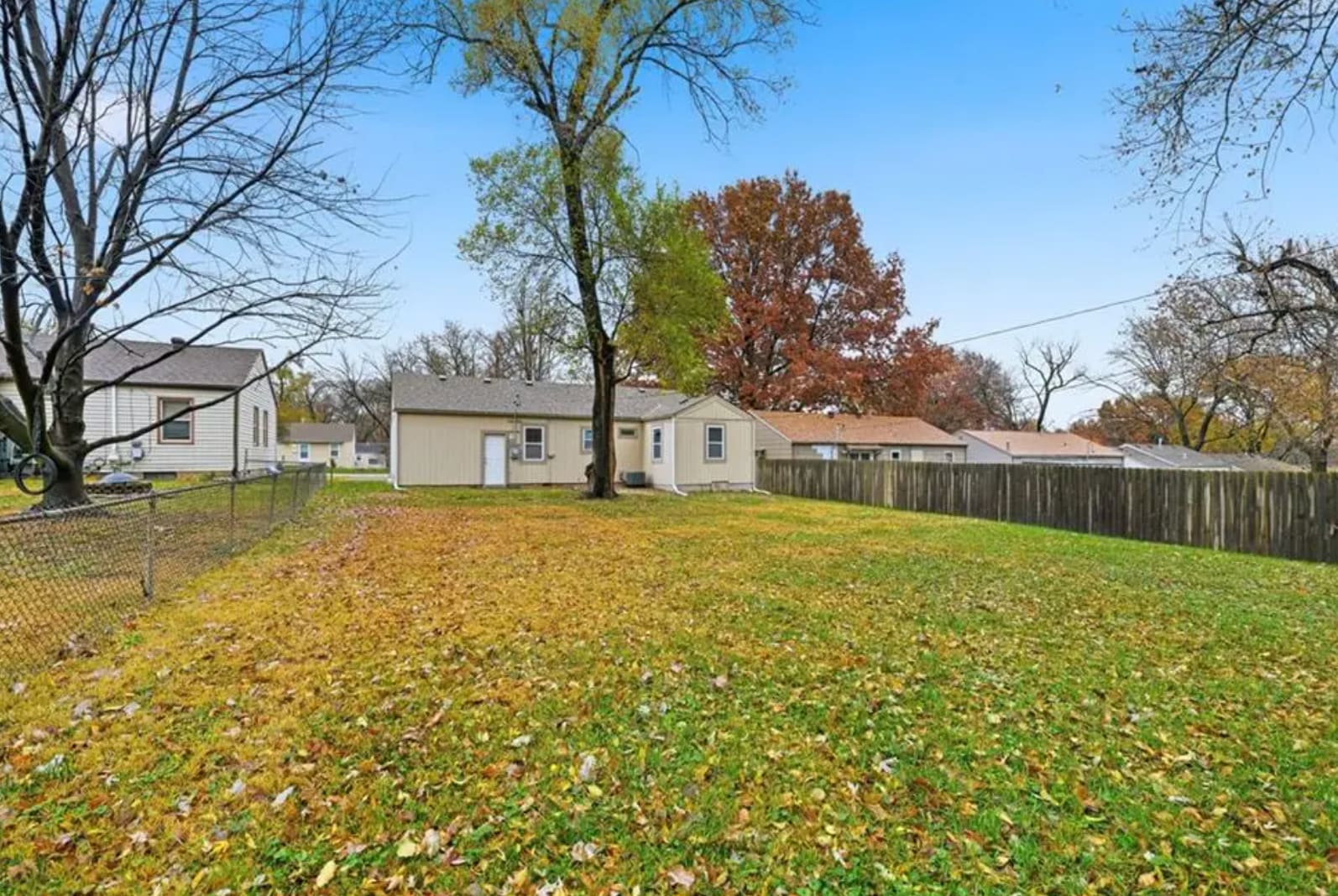 Building Photo - 11217 W 69th Ter