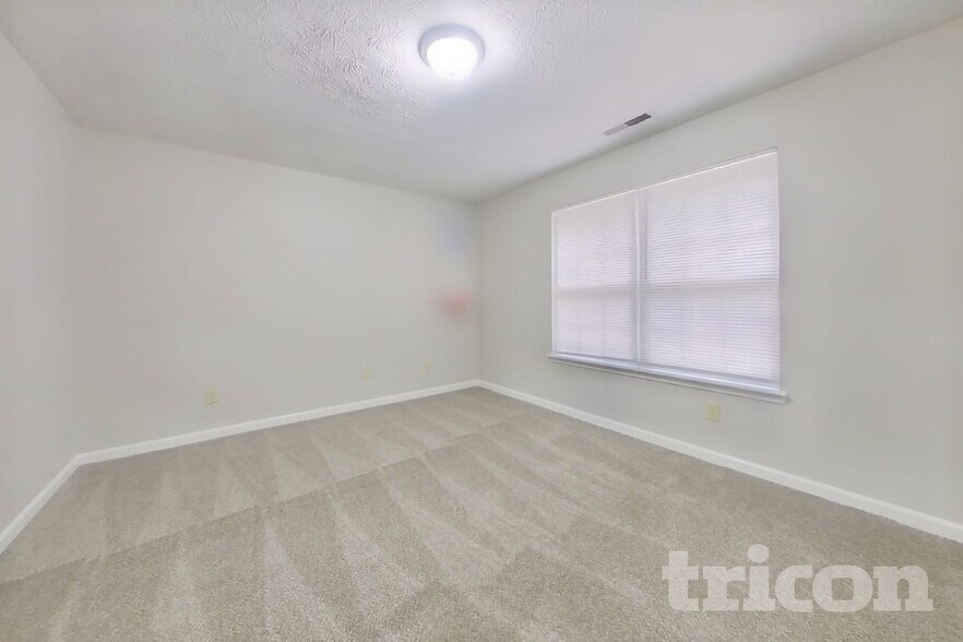 Building Photo - 5531 Orth Ct