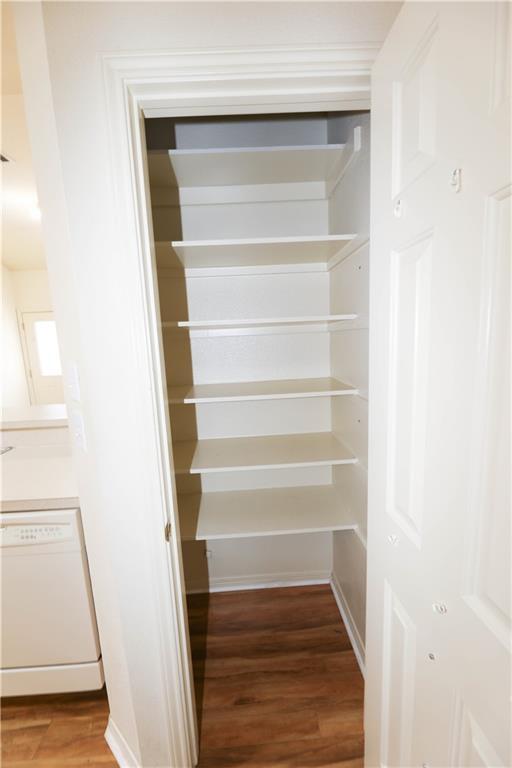 Building Photo - 611 Zennia St